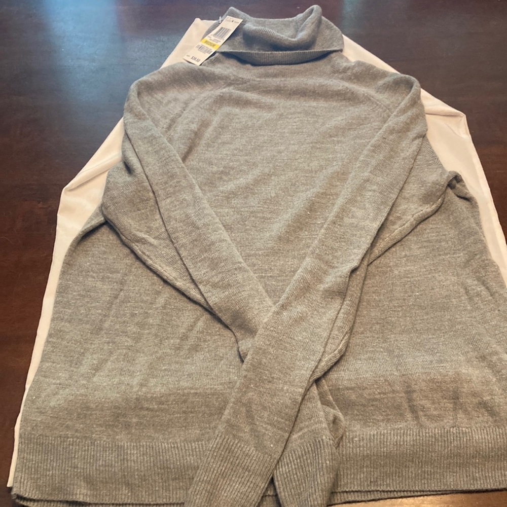 Scott Women's Gray Turtleneck Sweater